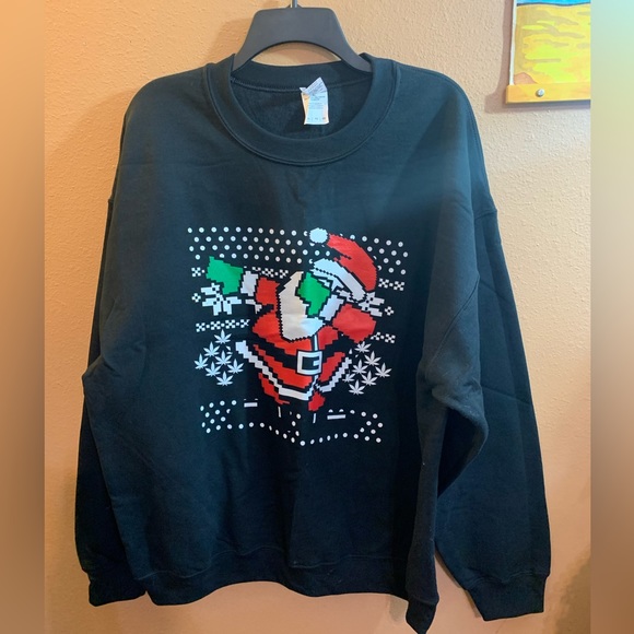 Christmas Sweatshirt Santa Smoking Weed Stoner - Picture 1 of 4
